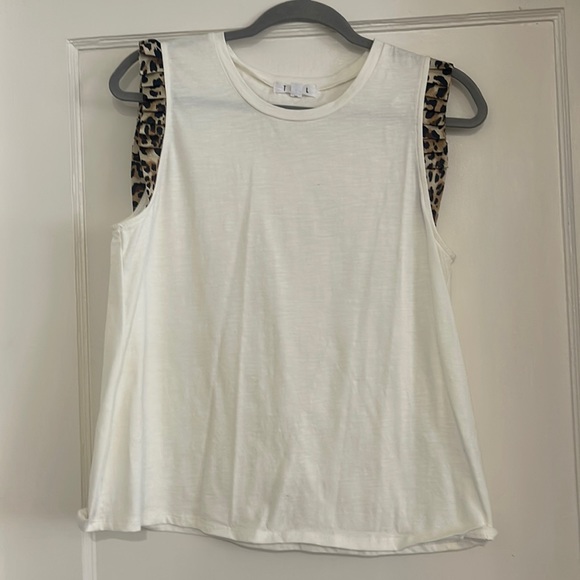 T H M L tank top white with leopard ruffles on arms - Picture 1 of 5